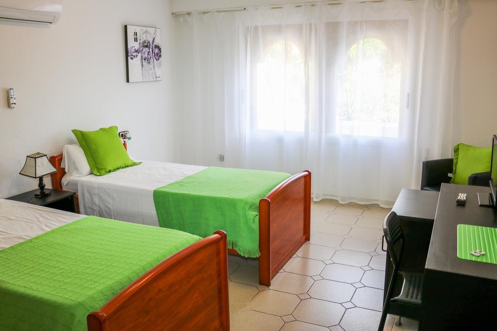 Solpark Tenis Sl Guest house